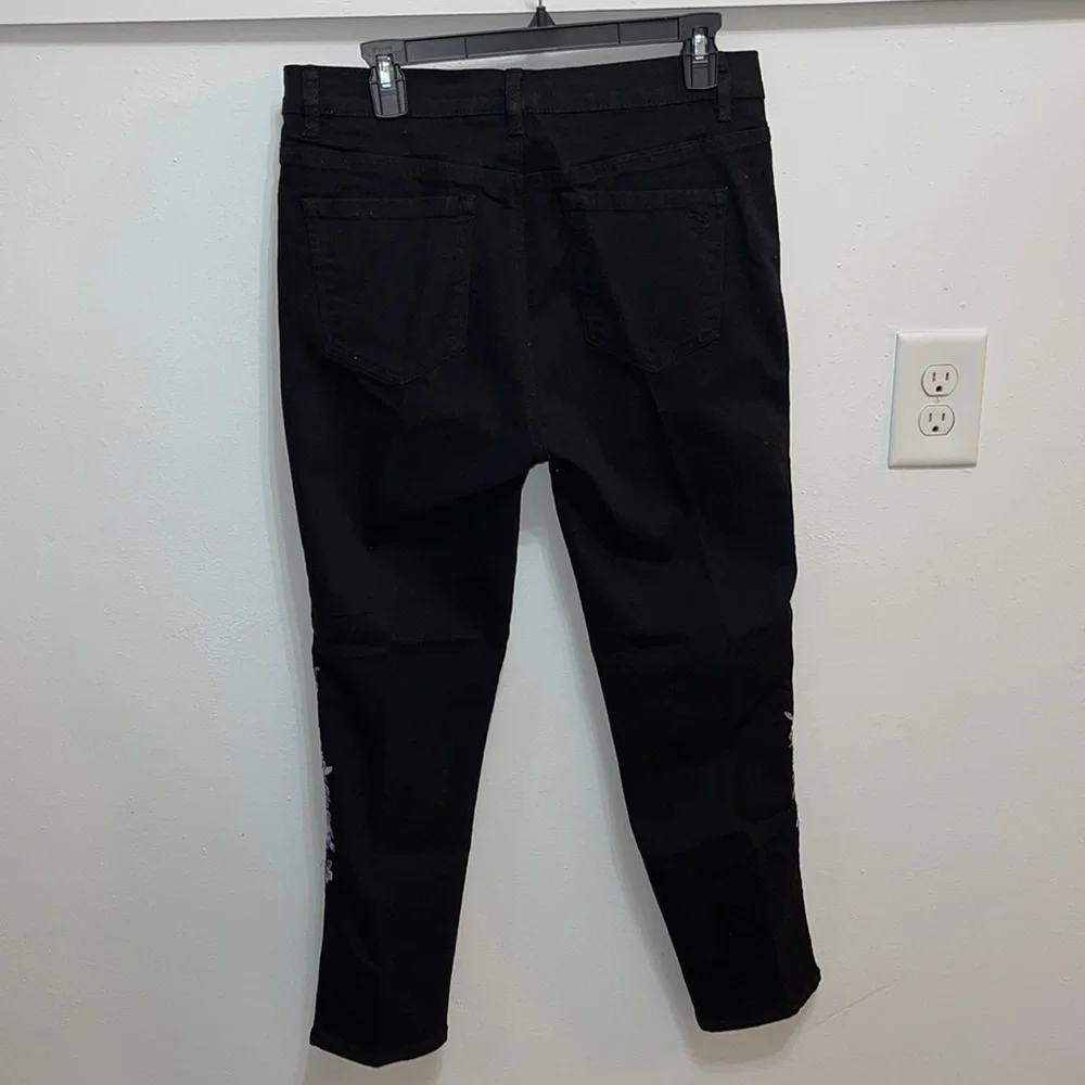 DG2 by Diane Gilman Black Classic Stretch Embroidered Stripe Skinny Jean Size 12 - Picture 6 of 13